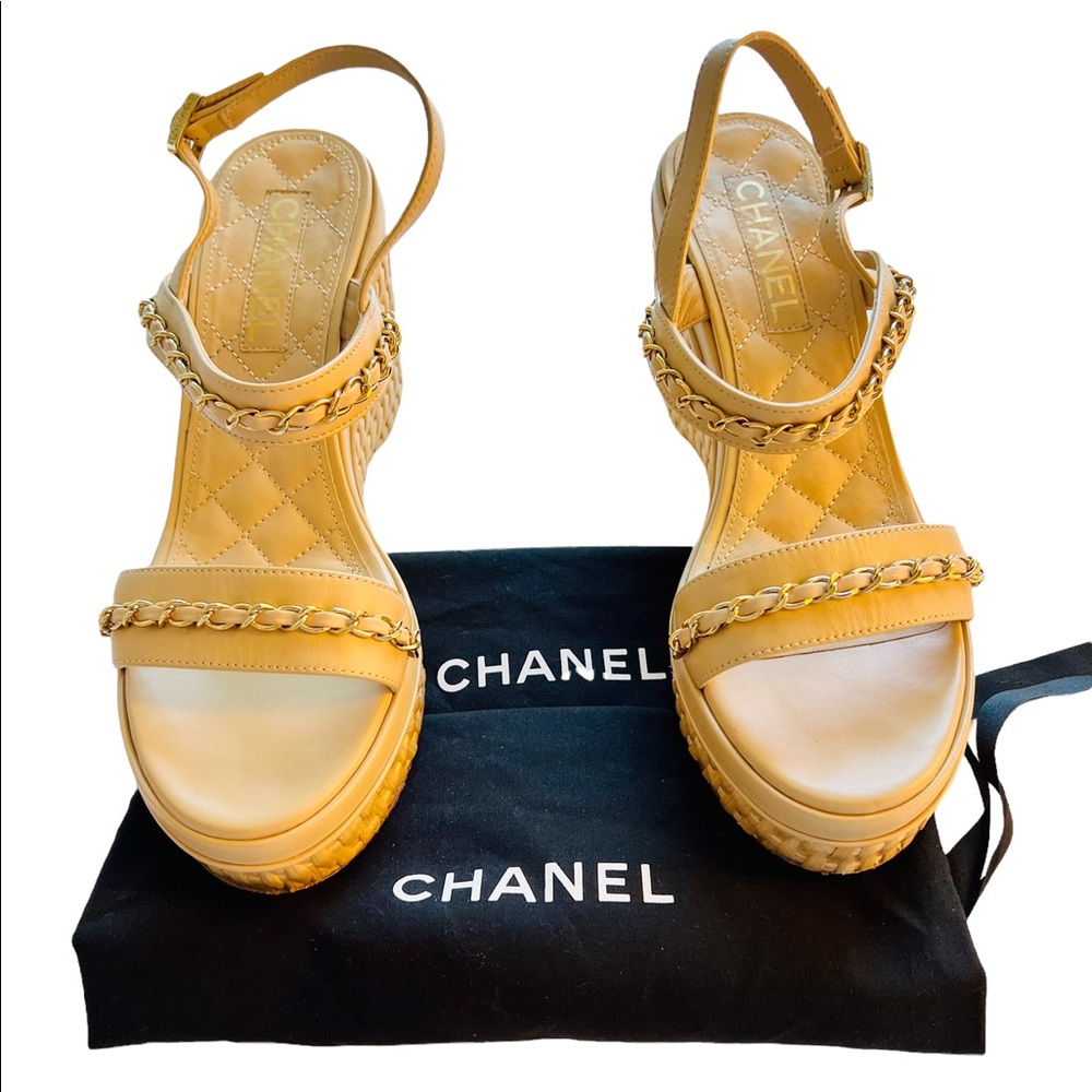 Chanel Nude. Platform Size 40. Fits like 39. Day to night!